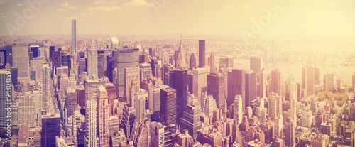 Obraz Rocznik tonował Manhattan linię horyzontu przy zmierzchem, NYC, usa.