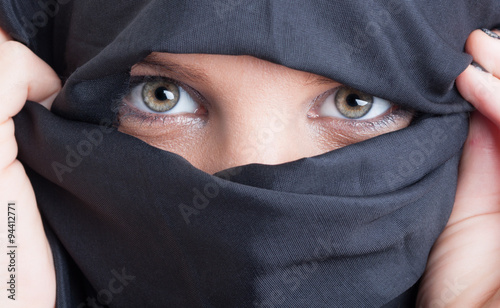 Принти на полотні Beautiful islamic woman eyes and face covered by burka