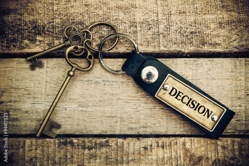The concept of 'decision' is translated by key and silver key ch