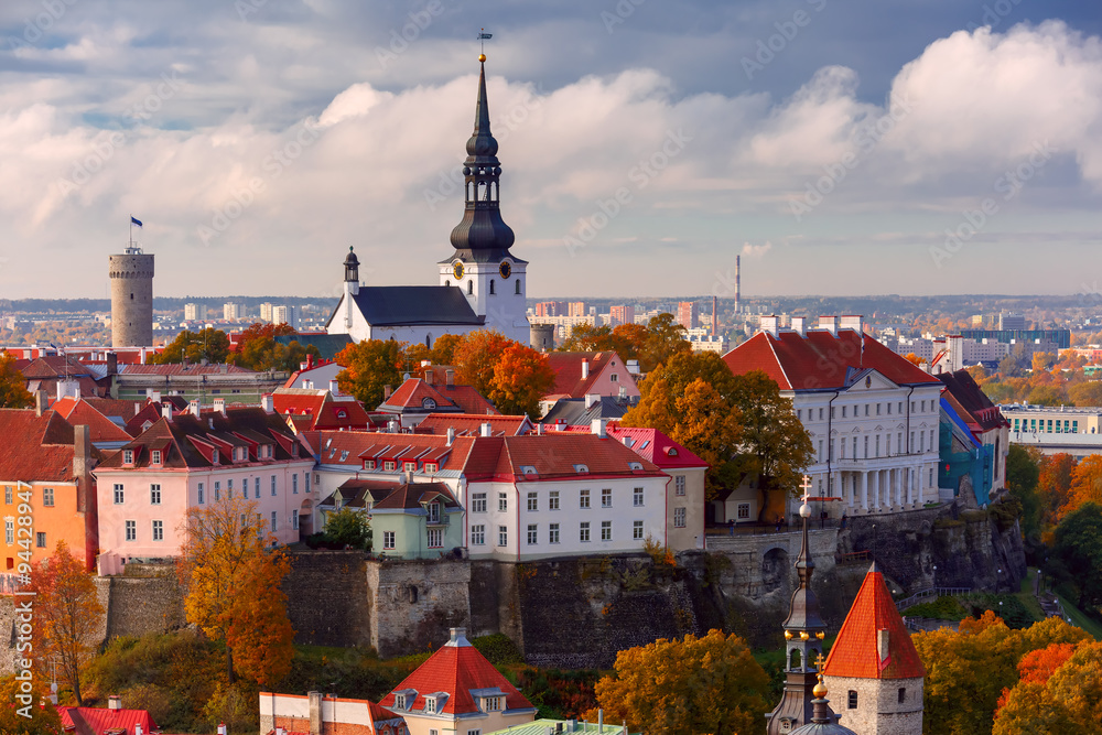 Obraz premium Aerial view old town, Tallinn, Estonia