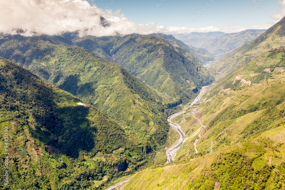 Obraz premium A breathtaking view of Llanganates National Park nestled in the Andes, Ecuador. The park showcases the stunning beauty of Pastaza Valley.
