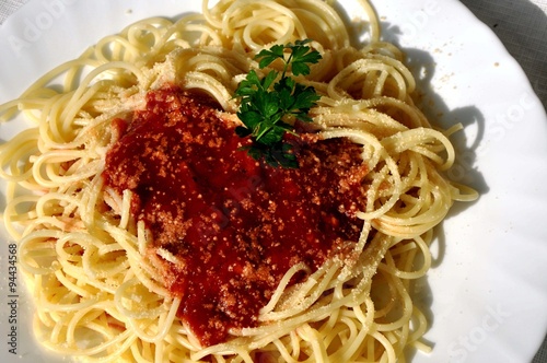 Bild auf Leinwand Spaghetti mit Tomatensoße