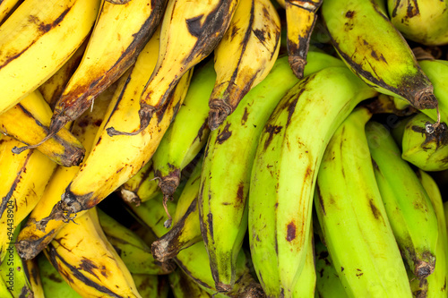 Explore a wide variety of bananas showcased at the market,ranging from sweet to tangy,to satisfy your taste buds.