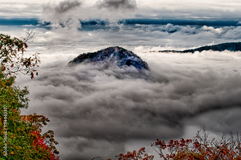 Fototapeta premium autumn drive on blue ridge parkway