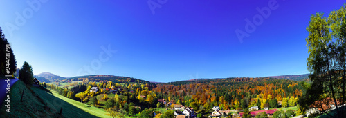 Tableau sur toile Beautiful wide panoramic view of autumn hills