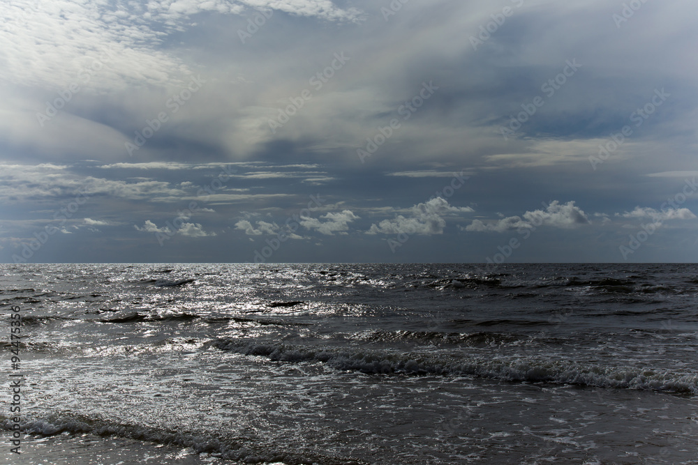 Fototapeta premium Cold sea with clouds line