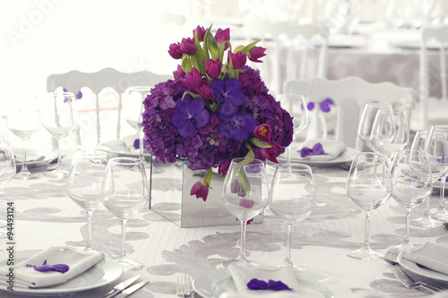 Beautiful flower bouquet decoration on wedding table