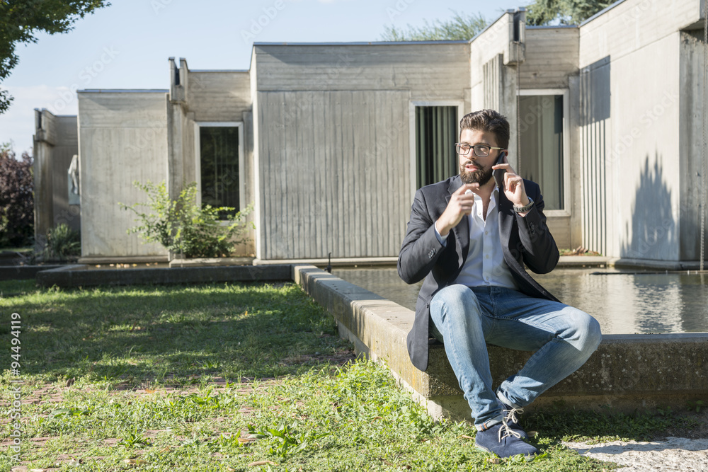 pausa pranzo al telefono 