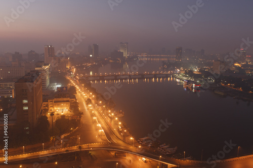 エジプト、カイロの夕暮れ時