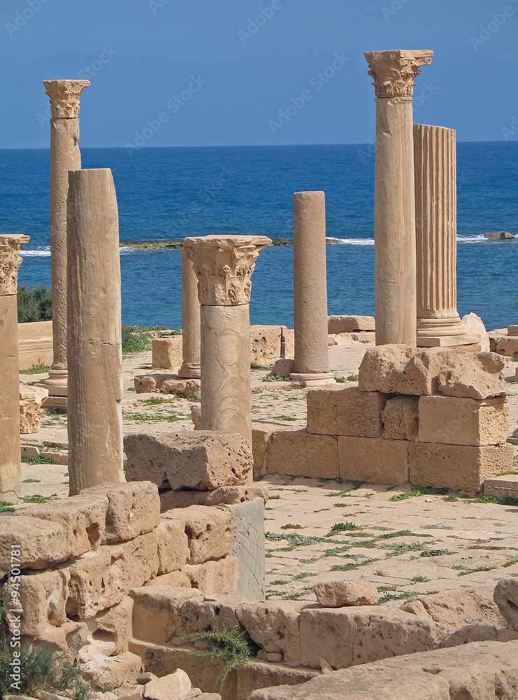 Libye, temple romain sur la Méditerranée dans l'antique cité de Sabratha