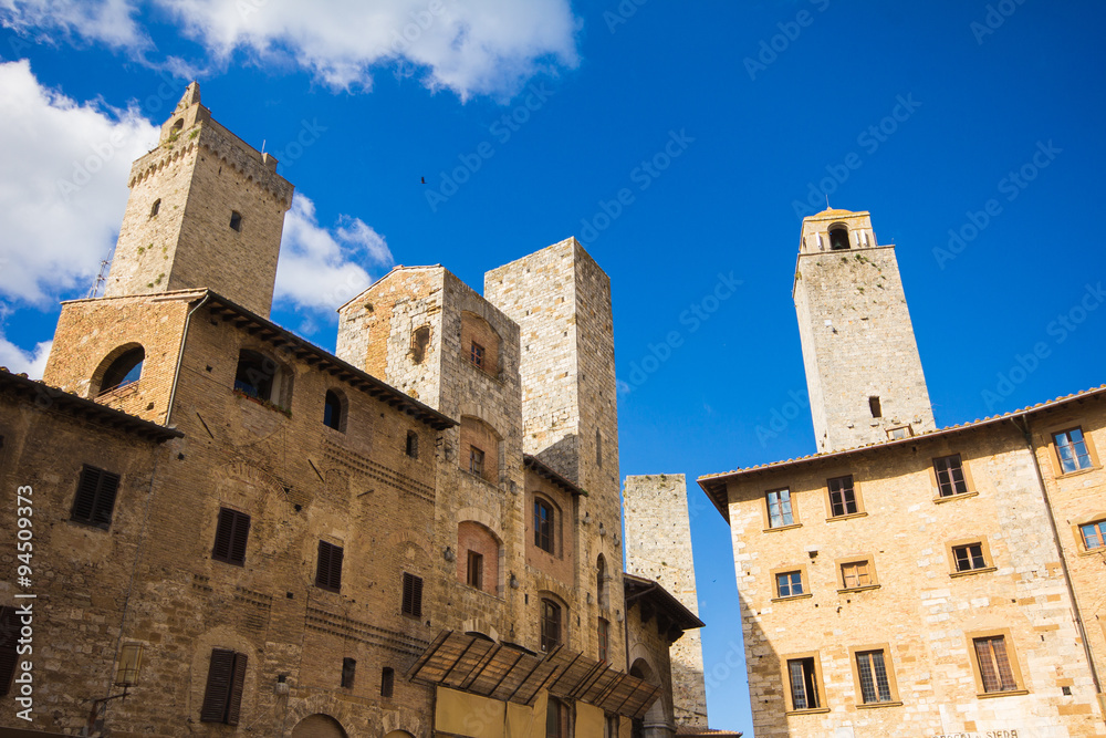 Torri nel centro storico di San Gimignano in Toscana.