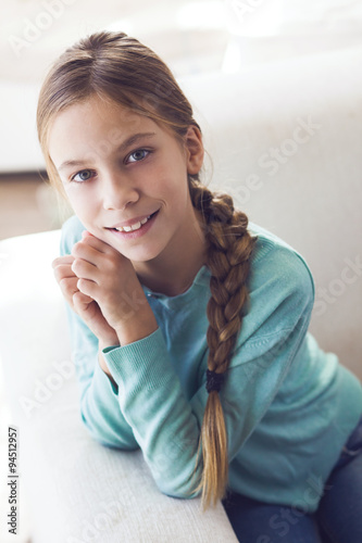 Free Download Pre teen girl - GFXLoad