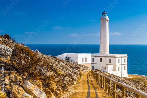 Impression photo sur verre Le phare du Cap d&#39;Otrante en Italie -  Nikkel-Art.fr