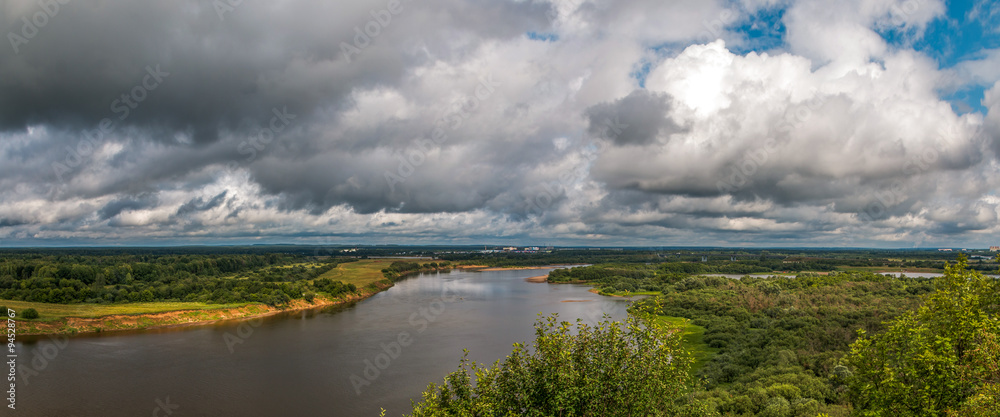 The clouds over the river / Тучи над рекой