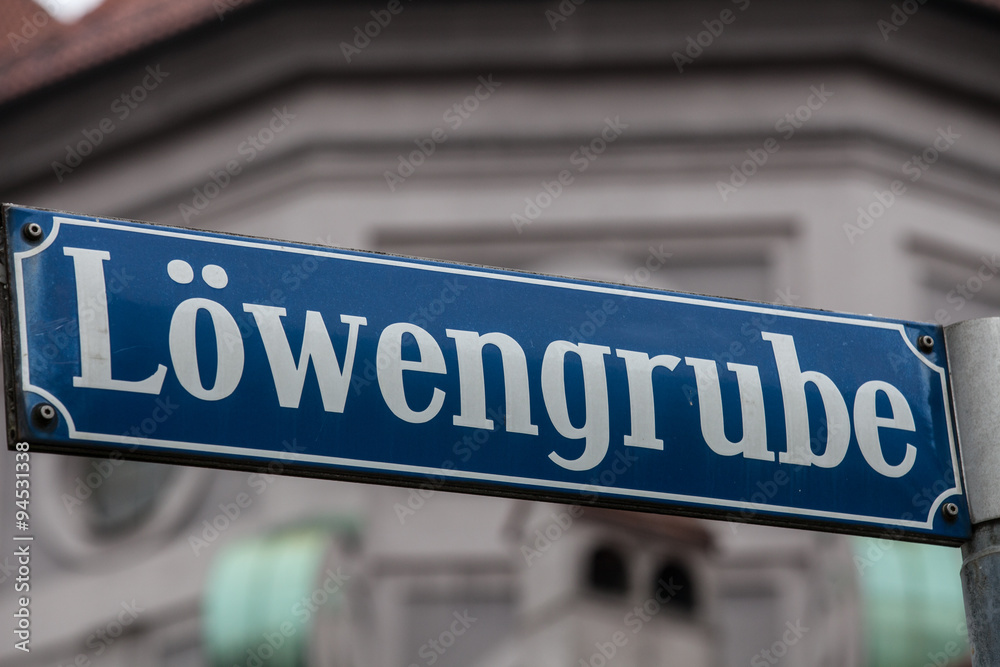 München - Straßenschild Löwengrube