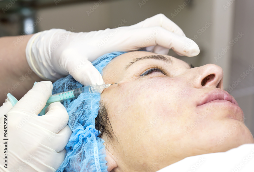 Cosmetic treatment with injection in a clinic Cosmetic treatment with injection in a clinic