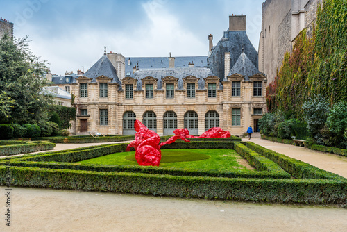 L'Hôtel de Sully à Paris photo