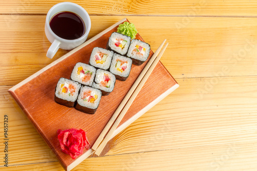Maki roll, sushi