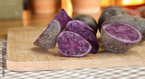 Pommes de terre Vitelotte photo