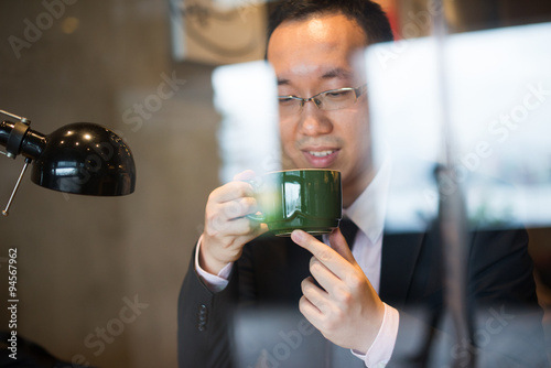 asian business people on coffee