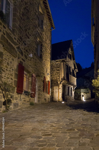 Fototapeta Naklejka Na Ścianę i Meble -  Medieval Cobbled Street at Night at Dinan, Brittany, France
