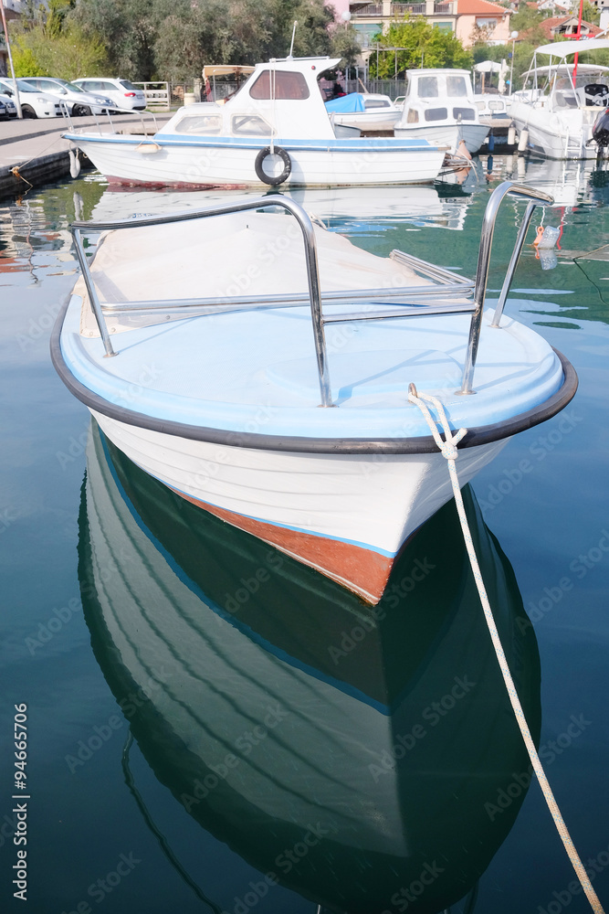 The image of an oared boat