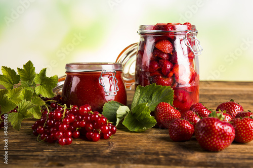 Jars of jam, fruit 
