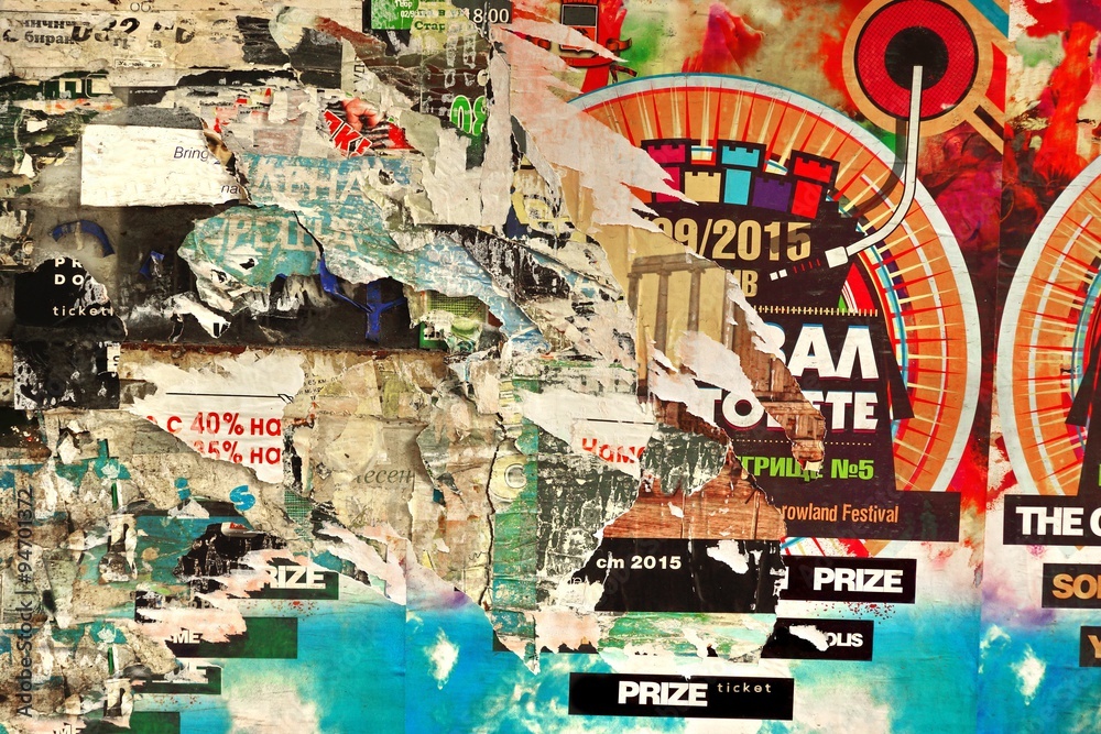 Obraz premium Stary Billboard Z Poszarpanym Papierem Plakaty Tło i Tekstury