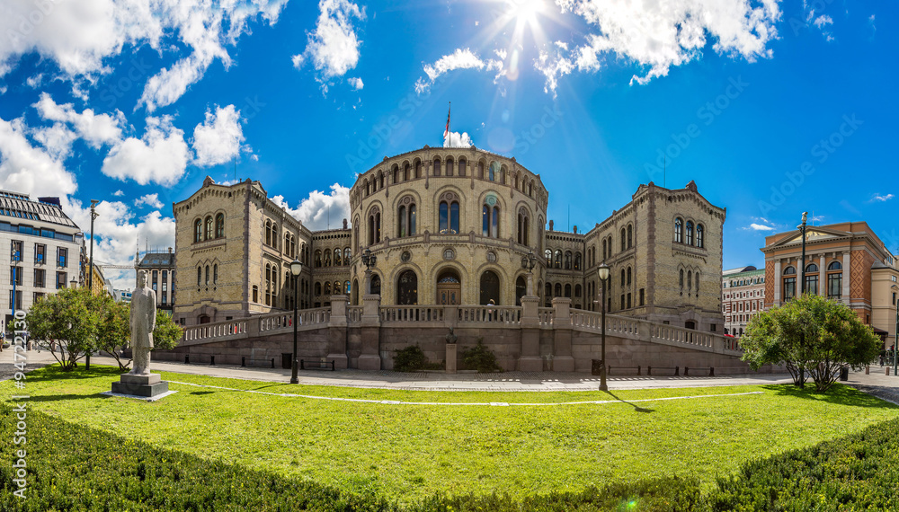 Naklejka premium Norwegian Parliament building in Oslo