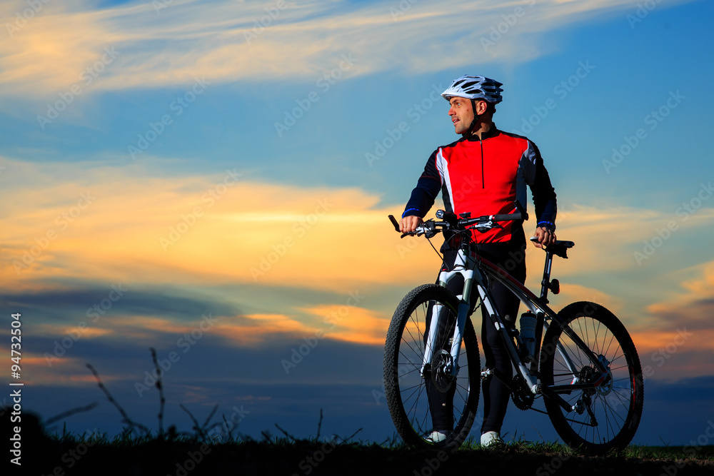 Obraz premium Cyclist Riding the Bike