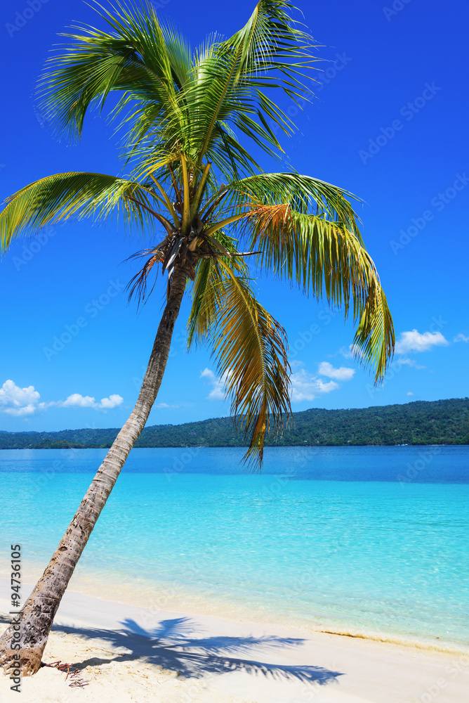 Naklejka premium sandy sea beach