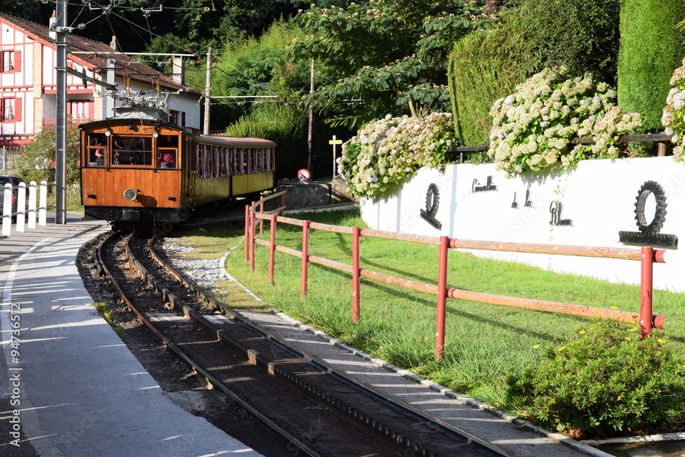 Fototapeta premium Train de la Rhune