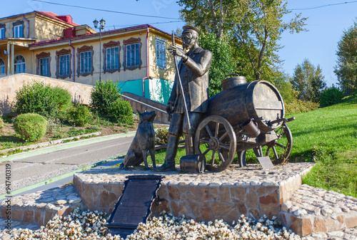 Памятник водовозу, Коломна, Россия photo