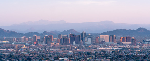 Fototapete Arizona Panorama der Skyline von Phoenix  © EdgeofReason