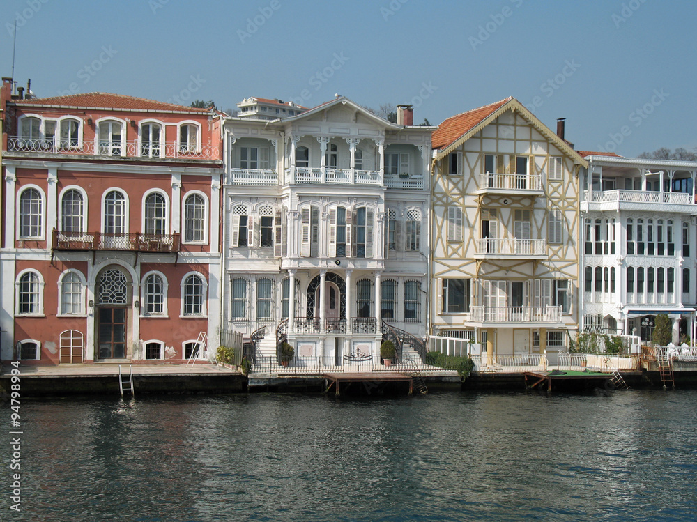 Les yalis d'Istanbul, maisons ottomanes sur les bords du Bosphore, Turquie