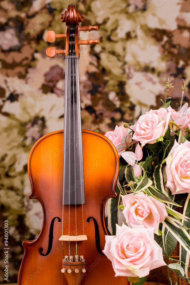 Fototapeta premium Violin and rose with vintage style