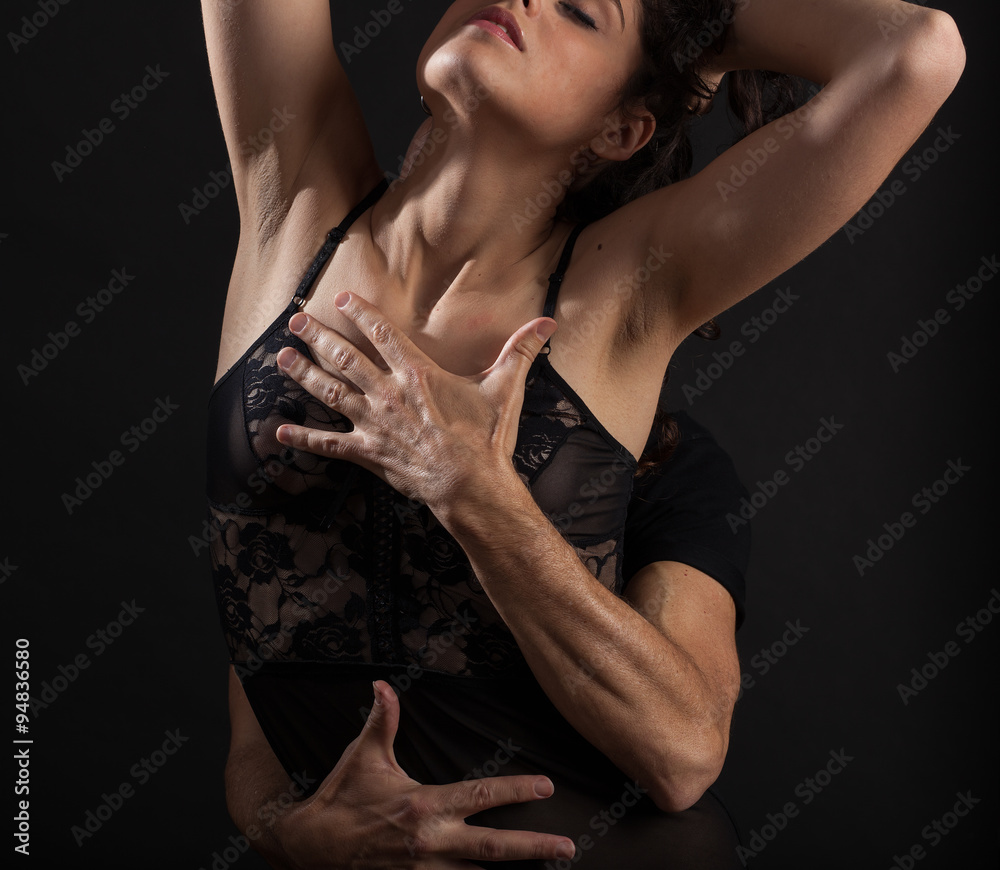 Fototapeta premium Mani sul corpo di donna