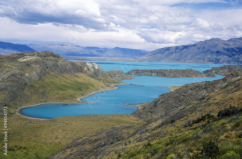 Argentina s largest lake  Lago Argentino in Parque Nacional Las Glaciares  near El Calafate  Patagonia  Argentina