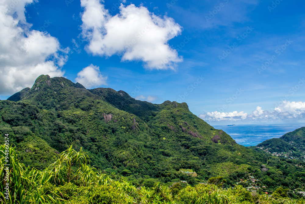 Naklejka premium Morne Seychellois National Park - Mahe - Seychelles