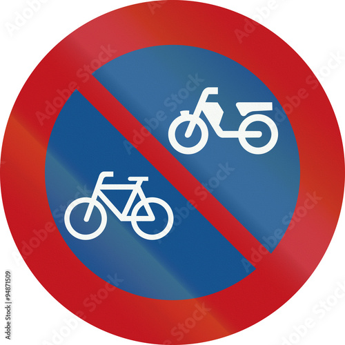 A Dutch prohibition sign - No parking of mopeds and bicycles