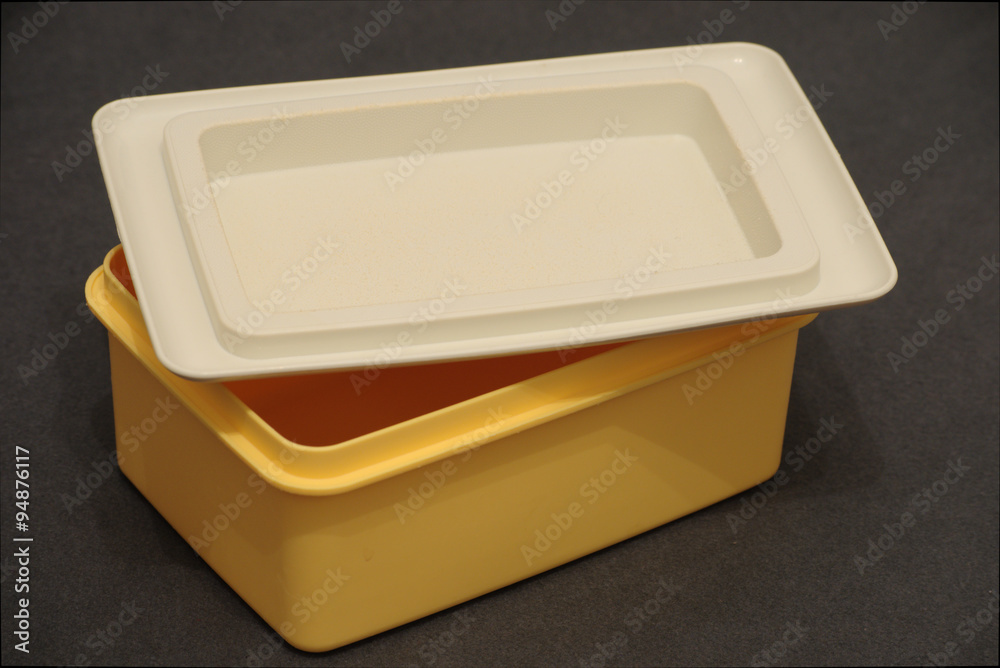 Boîte alimentaire TUPPERWARE Butter Dish