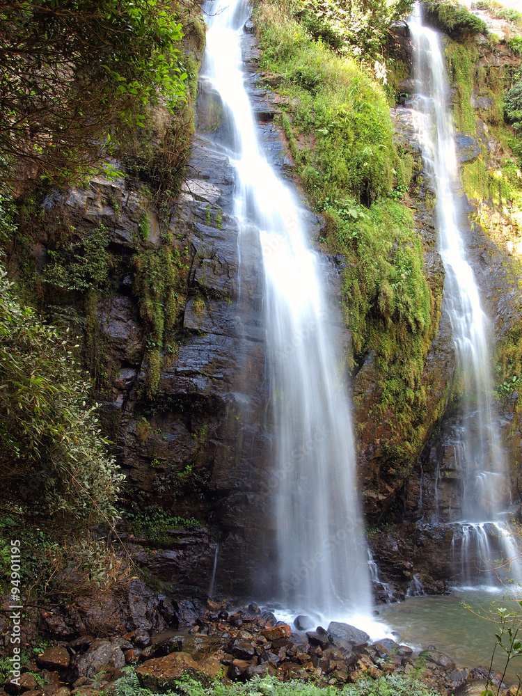 Obraz premium Beautiful waterfall