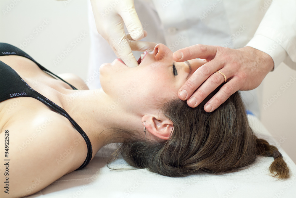 technique of vestibular osteopathy on a woman technique of vestibular osteopathy on a woman