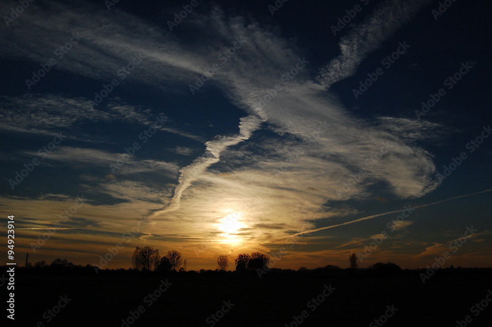 Obraz premium Chmury, zachód słońca