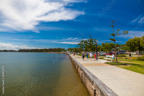 BRISBANE, AUS - NOV 1 2015: Woterfront promenade at a Woody Poin © Martin Valigursky