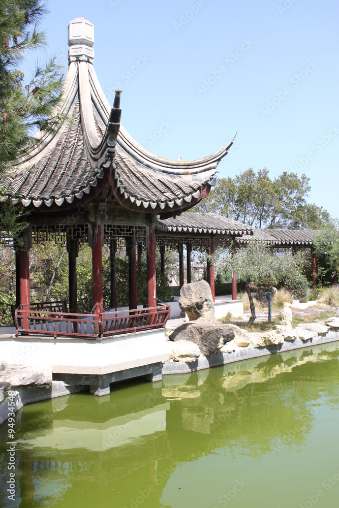 jardín chino / Jardín Chino de la Serenidad en Santa Lucija - Malta. El jardín de la serenidad de 1997