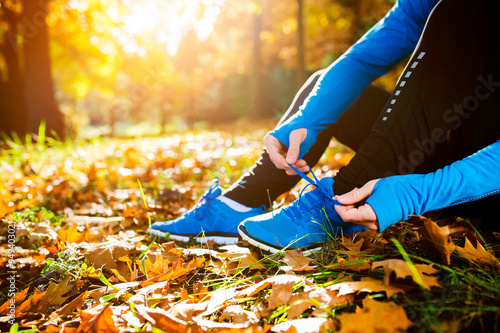 Fototapeta Naklejka Na Ścianę i Meble -  Young handsome runner
