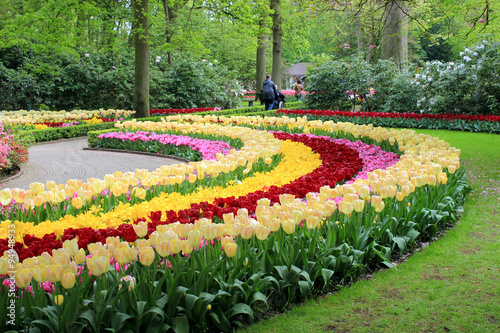 Кейкенхоф (Keukenhof Flower Park)