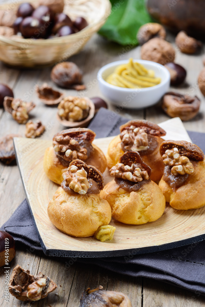 cestnut's custard cream bignè with walnuts and figs
