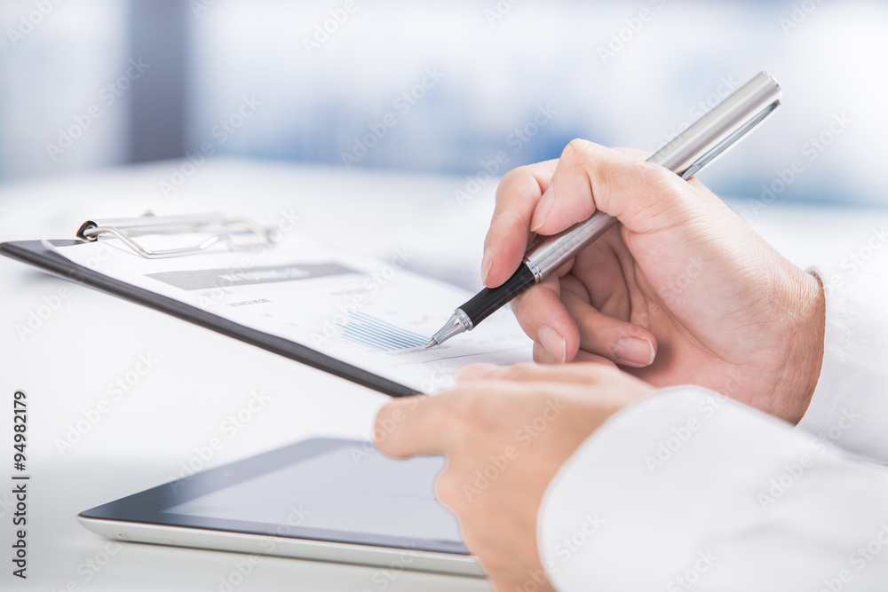 Man Analysis Business Accounting Man Analysis Business Accounting